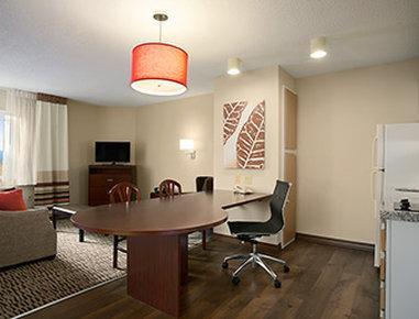 Mainstay Detroit Auburn Hills